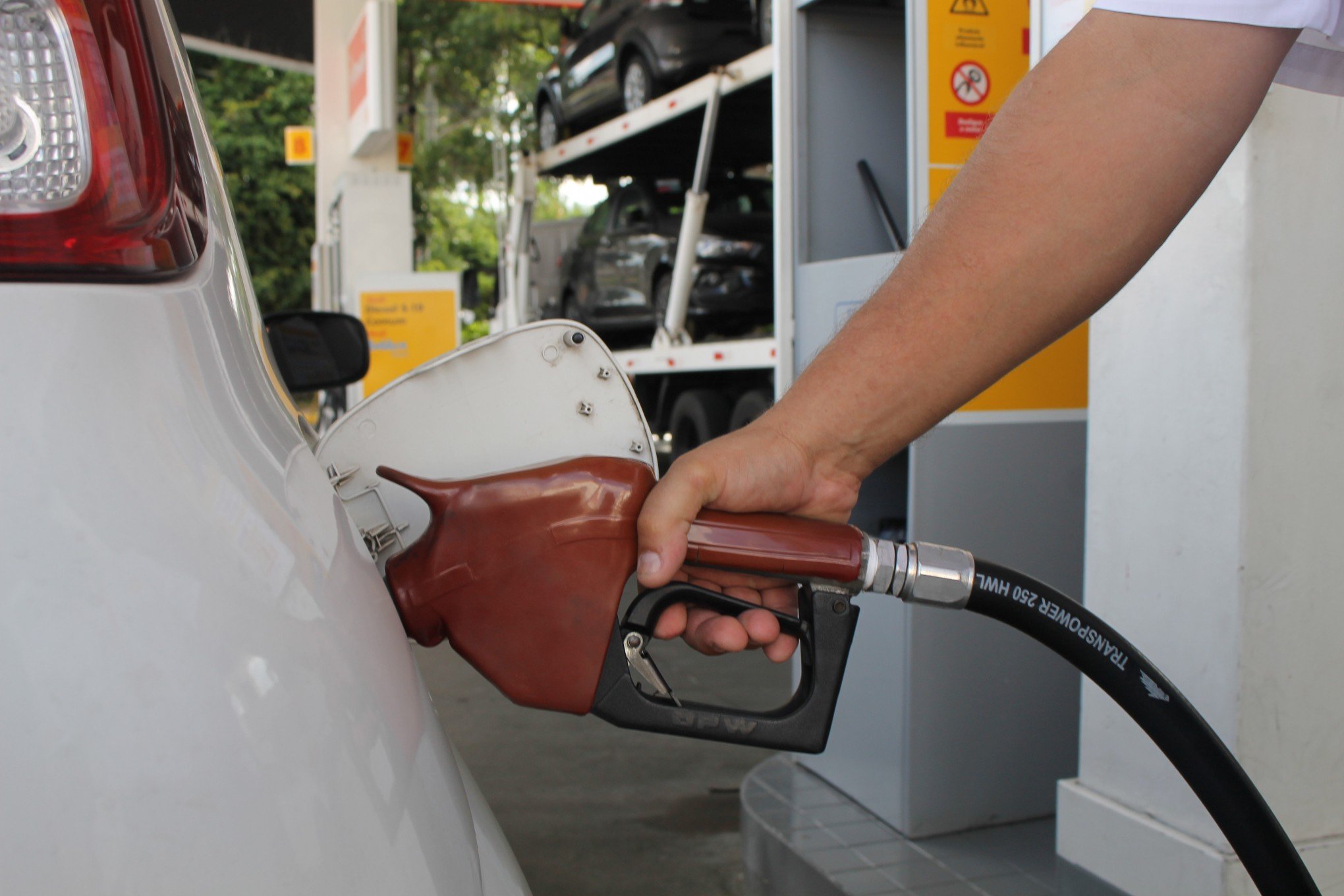 average-diesel-price-increases-in-early-august-and-fuel-is-sold-at-r-4